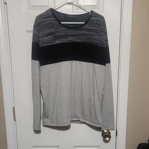 Gray and Black Women's Top
